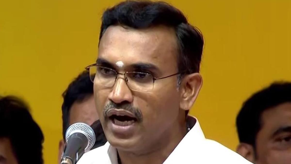tamil.oneindia.com