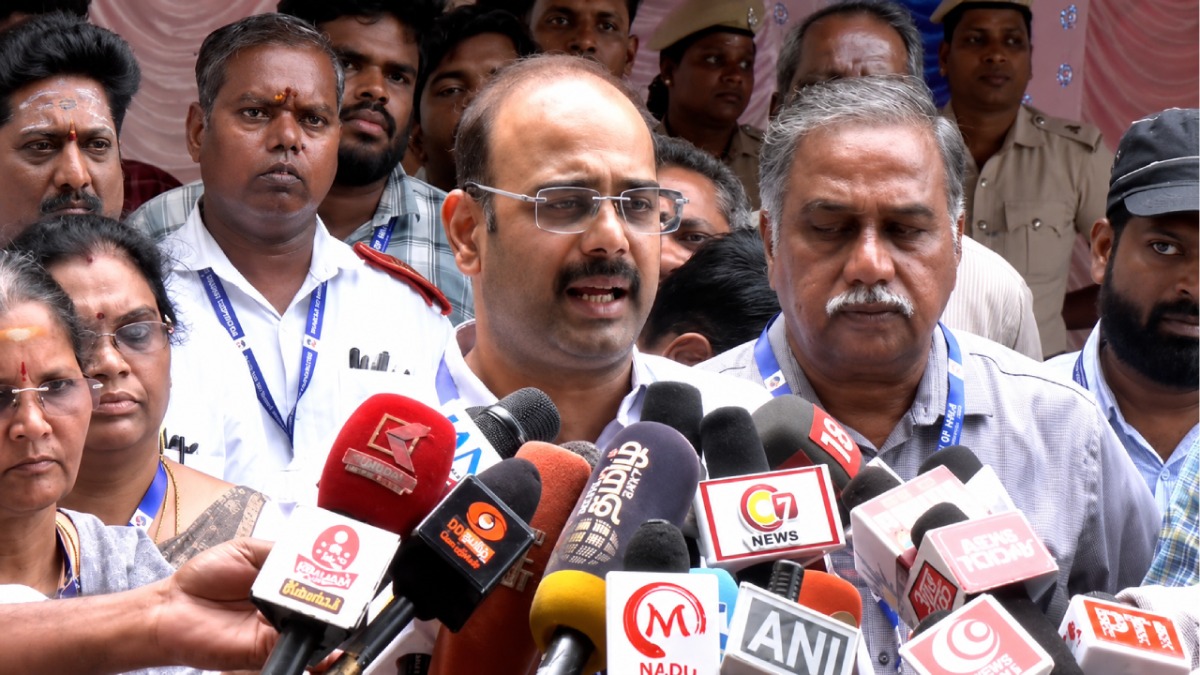 tamil.oneindia.com