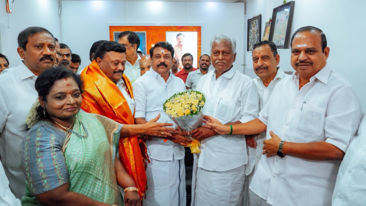 tamil.oneindia.com